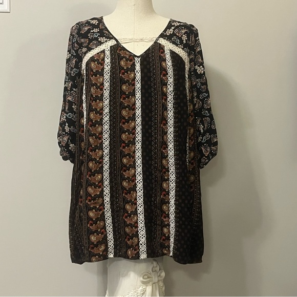 Entro Dress - Picture 2 of 10